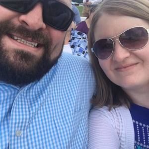 Meet your Posher, Dara